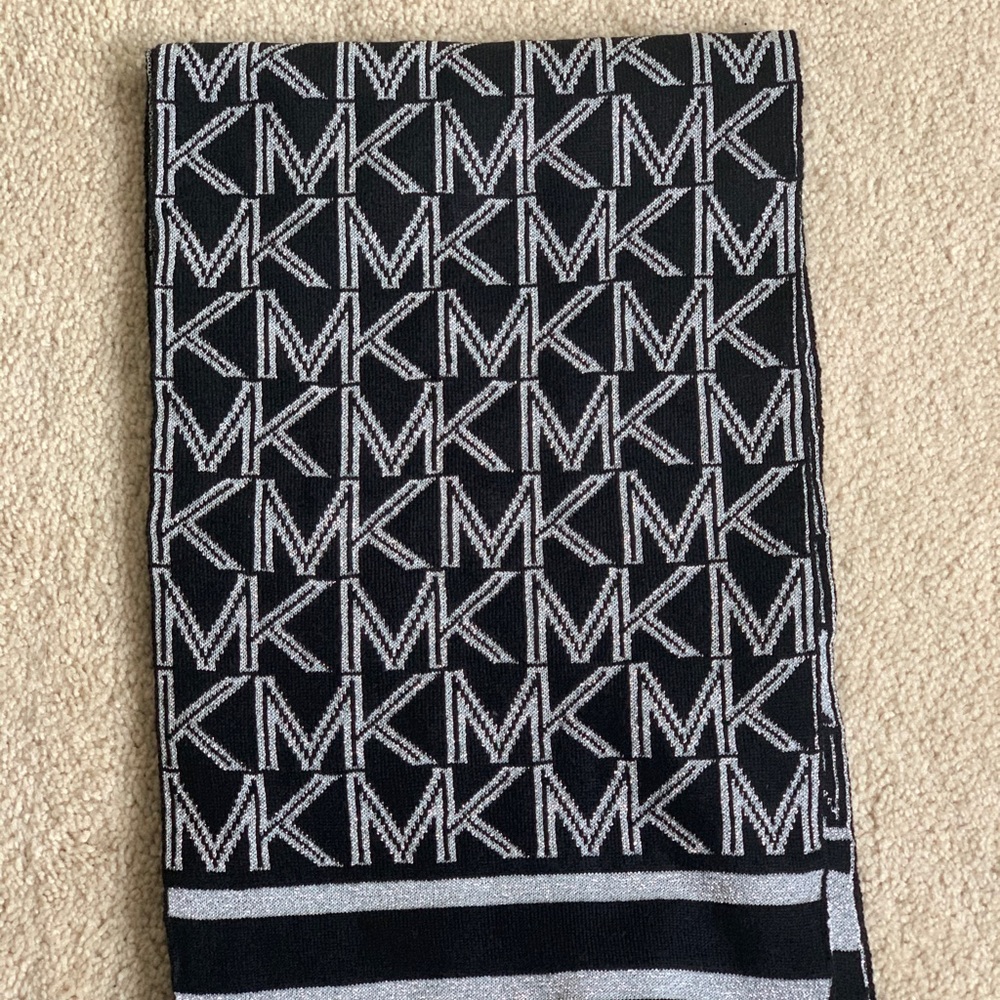 Michael Kors scarf